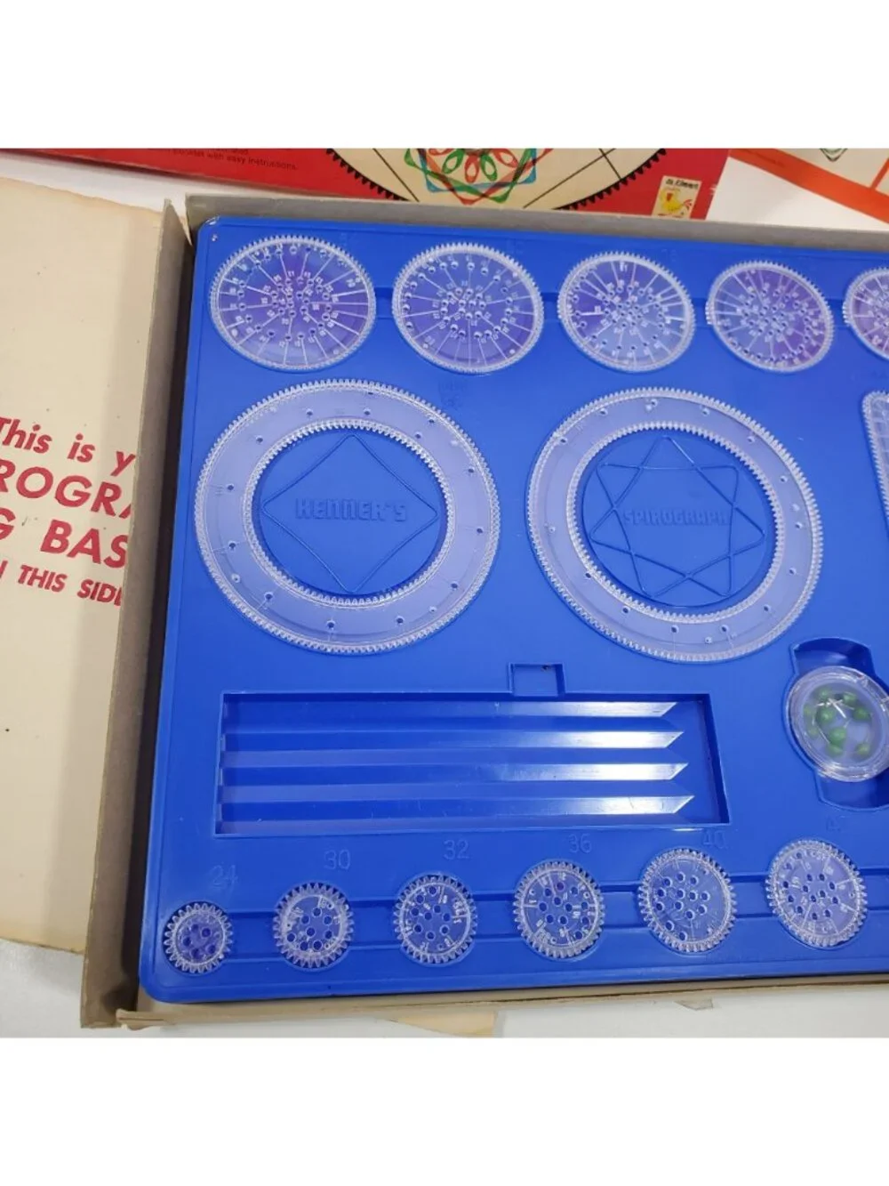 Kenner 1967 Spirograph Drawing Set Complete Minus Pens Vintage Blue Tray - Picture 2 of 12